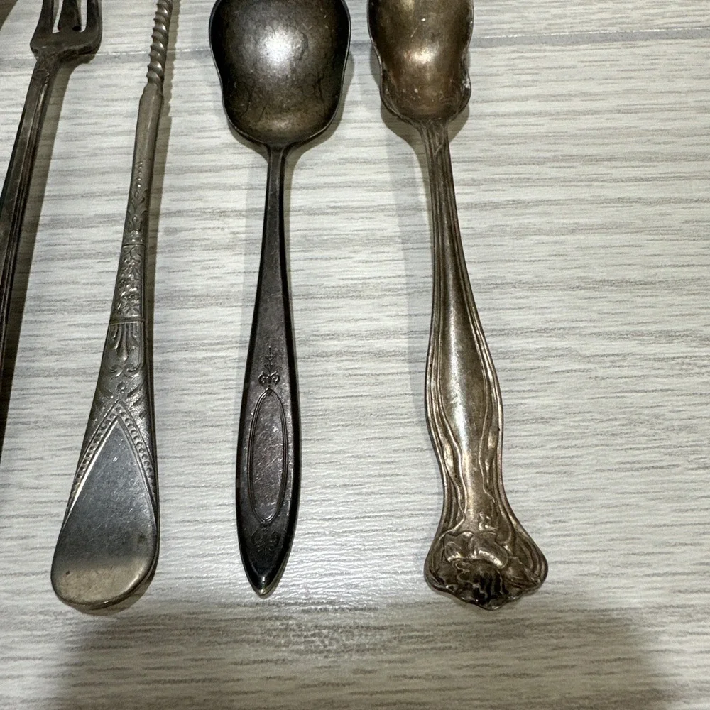 Silver Plate Flatware‎ (Set of 8) Assorted Manufacturers Vintage